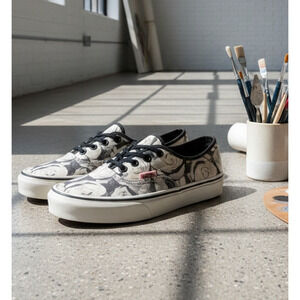 Vans Authentic Sneakers Womens US 6 Black White Digi Roses Floral Low Top